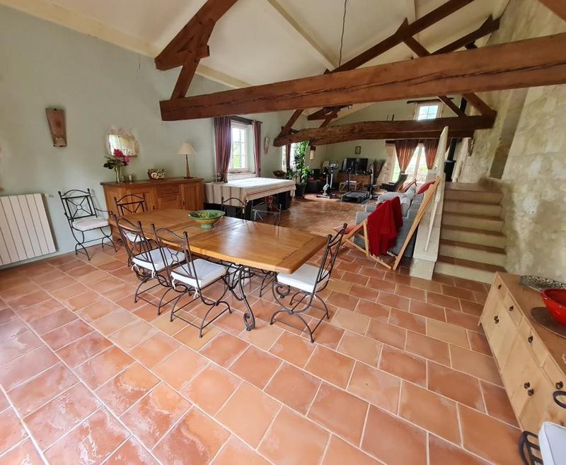 Maison - 294 m² - 7 pièces
