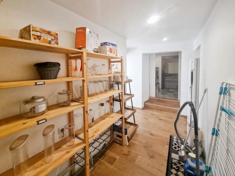 Maison - 207 m² - 7 pièces