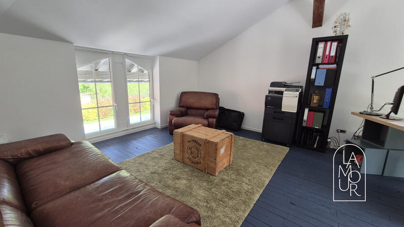 Maison ancienne - 223 m² - 8 pièces