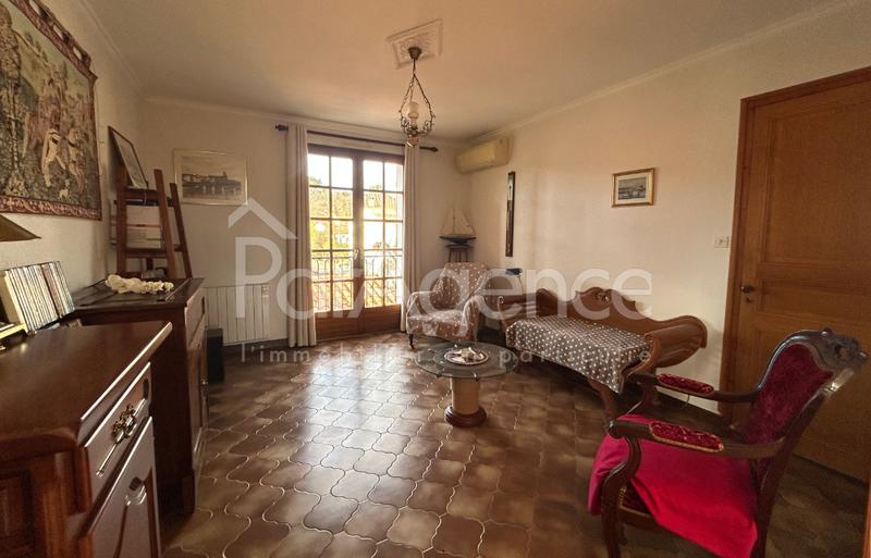 Maison - 161 m² - 7 pièces