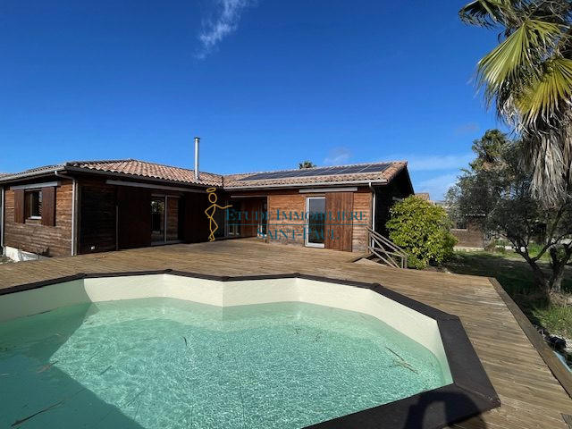 Maison - 139 m² - 5 pièces