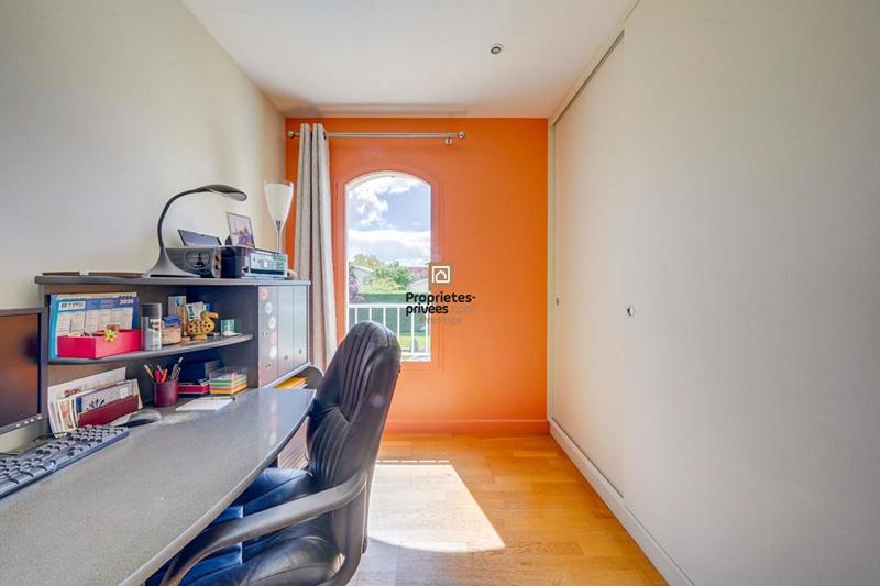 Maison - 181 m² - 8 pièces