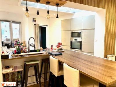 Maison - 120 m² - 6 pièces