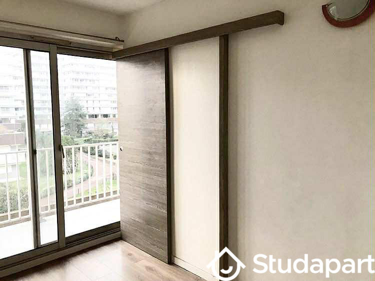 Chambre - 9 m² - 1 pièce