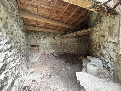 Maison ancienne - 300 m² - 6 pièces