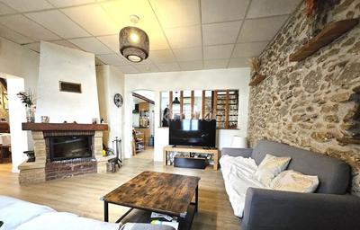 Maison - 152 m² - 6 pièces