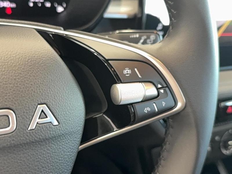 Skoda Fabia 1.0 Tsi 95 ch Evo 2 Bvm5 Selection