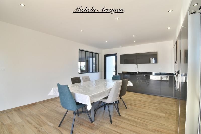 Maison - 177 m² - 6 pièces