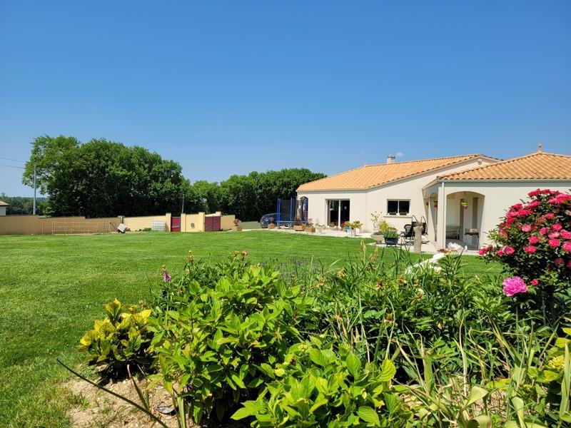 Maison - 152 m² - 6 pièces