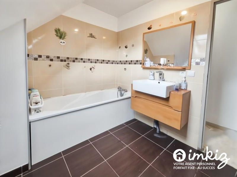 Maison - 87 m² - 4 pièces