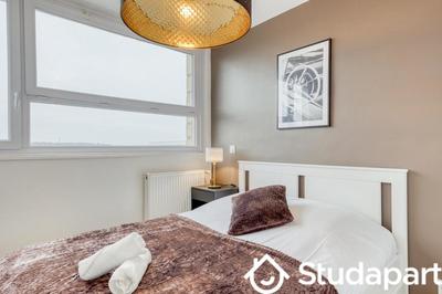 Chambre - 10 m² - 1 pièce