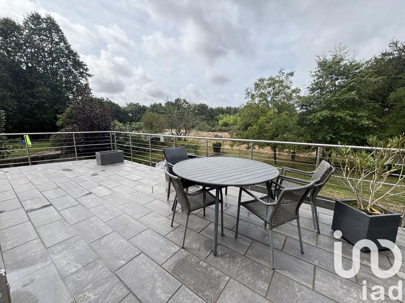 Maison - 141 m² - 5 pièces