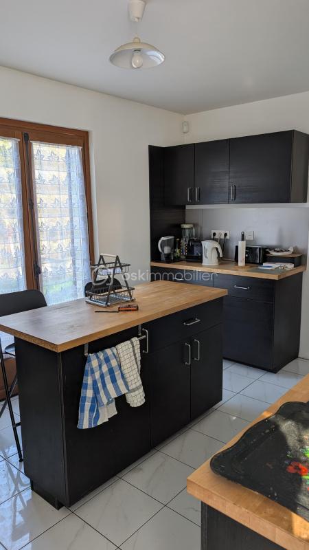 Maison traditionnelle - 170 m² - 8 pièces