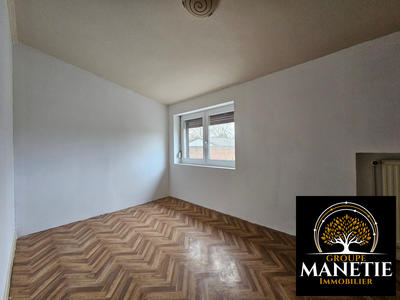 Maison - 92 m² - 5 pièces