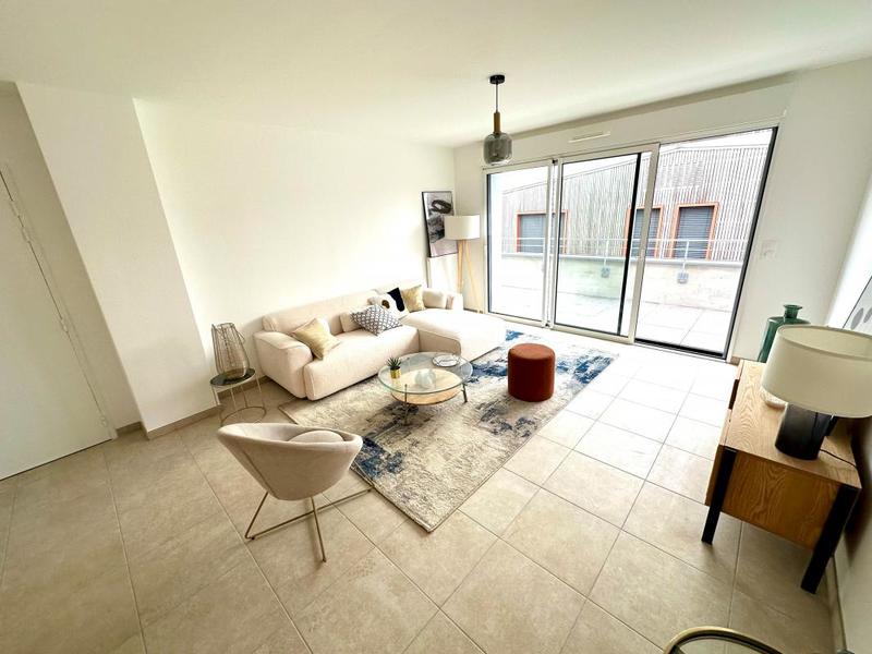 Appartement - 90 m² - 4 pièces