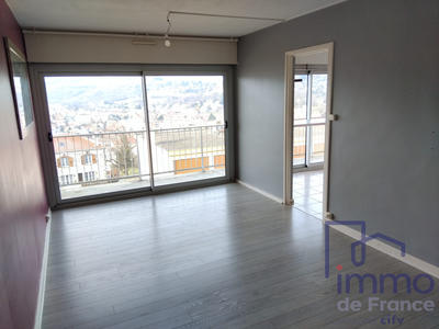 Appartement - 77 m² - 5 pièces
