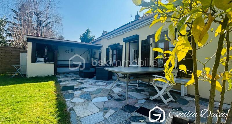 Maison de village - 160 m² - 6 pièces