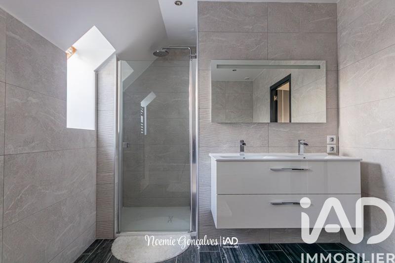 Maison - 168 m² - 7 pièces