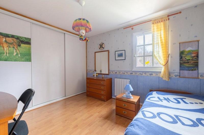 Maison - 168 m² - 7 pièces