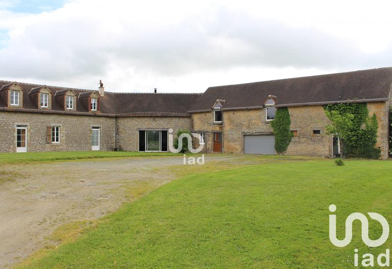 Maison - 370 m² - 10 pièces