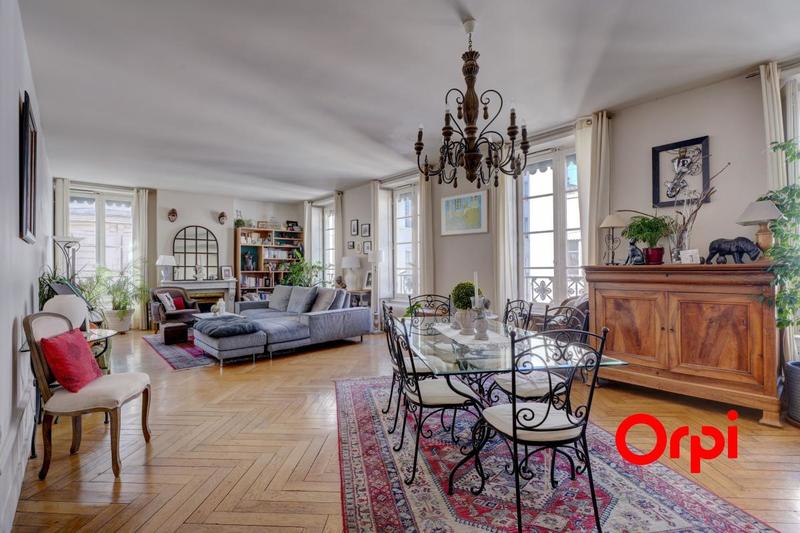 Appartement - 129 m² - 4 pièces