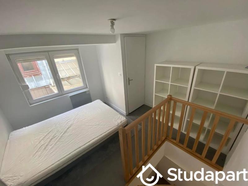 Chambre - 10 m² - 1 pièce