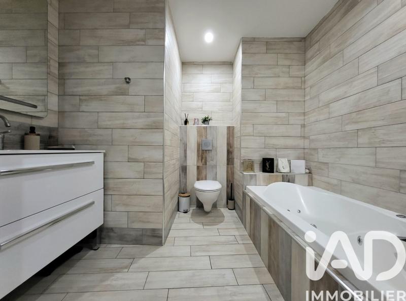 Maison - 110 m² - 3 pièces