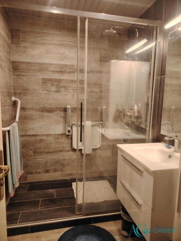 Appartement - 81 m² - 3 pièces