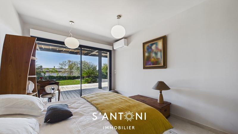 Villa - 180 m² - 4 pièces