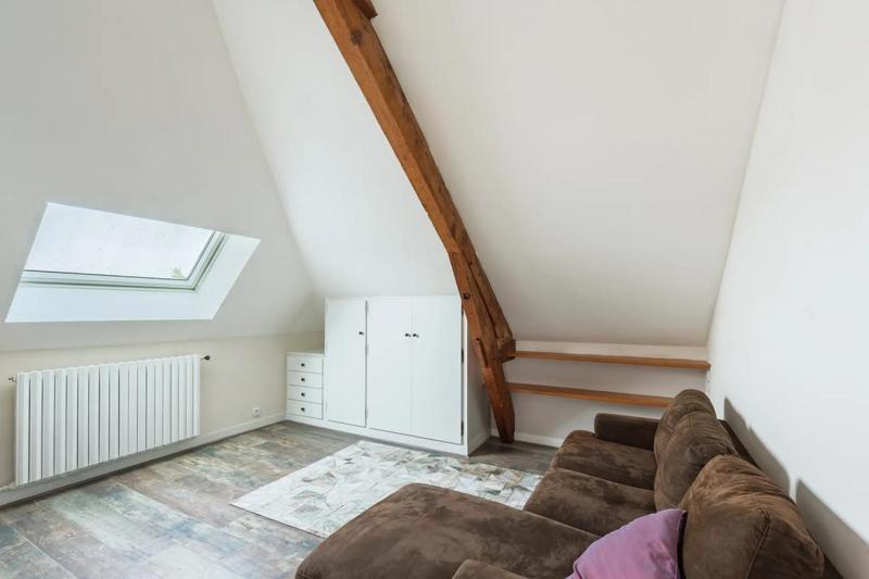 Maison - 228 m² - 8 pièces