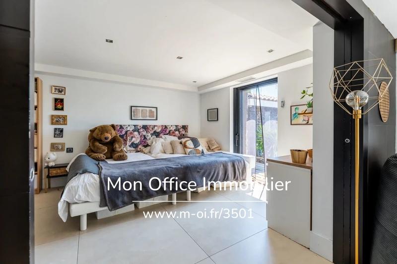 Villa - 465 m² - 12 pièces