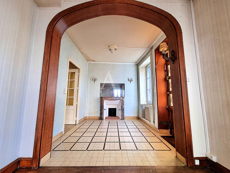 Immeuble - 170 m² - 9 pièces