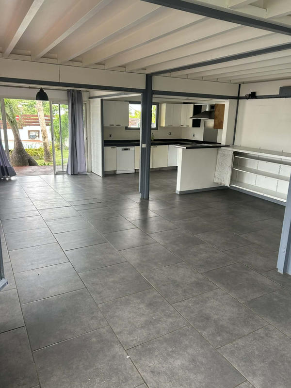 Maison - 137 m² - 5 pièces