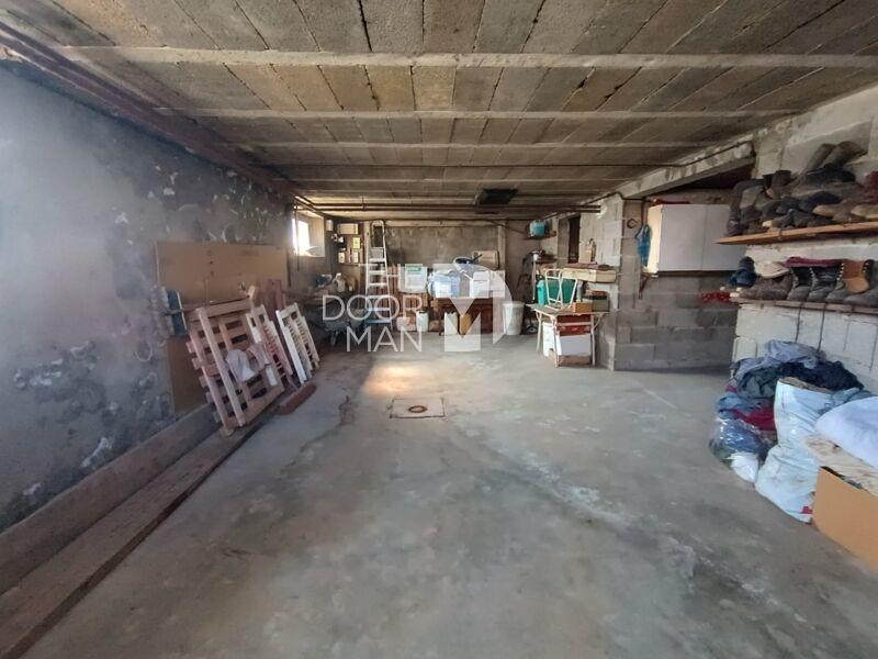 Maison - 102 m² - 4 pièces