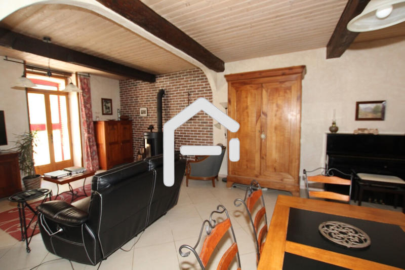 Corps de ferme - 375 m² - 11 pièces