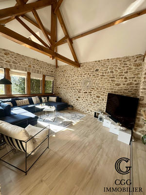 Maison - 223 m² - 6 pièces