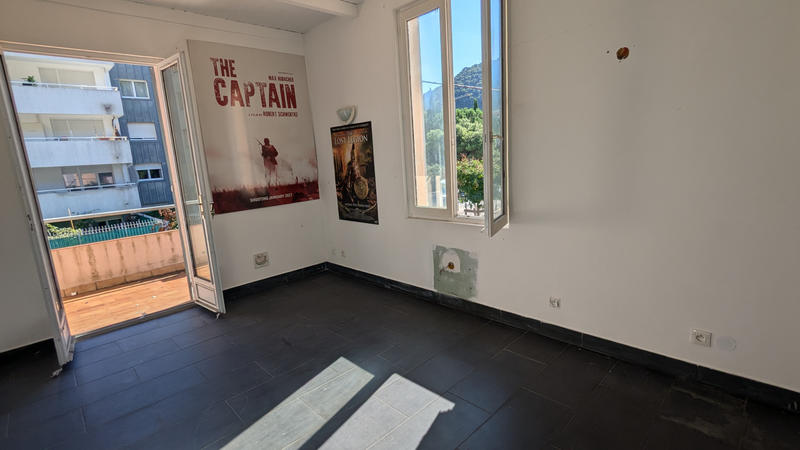 Propriété - 250 m²