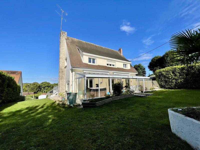 Maison - 140 m² - 6 pièces