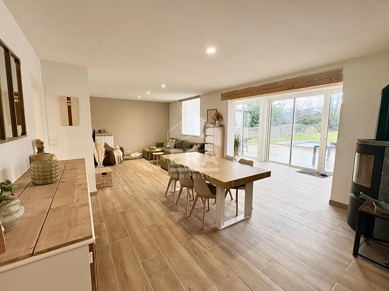 Maison - 148 m² - 5 pièces