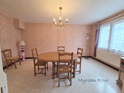 Maison - 95 m² - 4 pièces