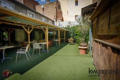 Local commercial - 700 m² - 20 pièces