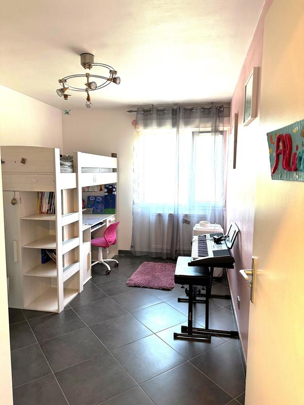 Appartement - 96 m² - 4 pièces