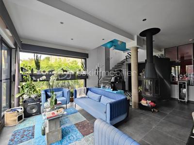 Maison d'architecte - 160 m² - 6 pièces