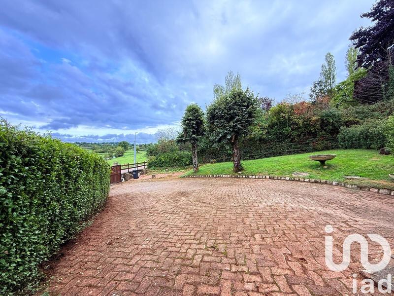 Maison - 141 m² - 8 pièces