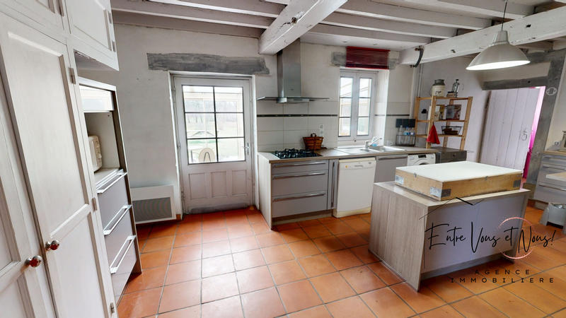 Maison ancienne - 220 m² - 8 pièces