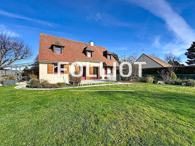 Maison - 140 m² - 8 pièces