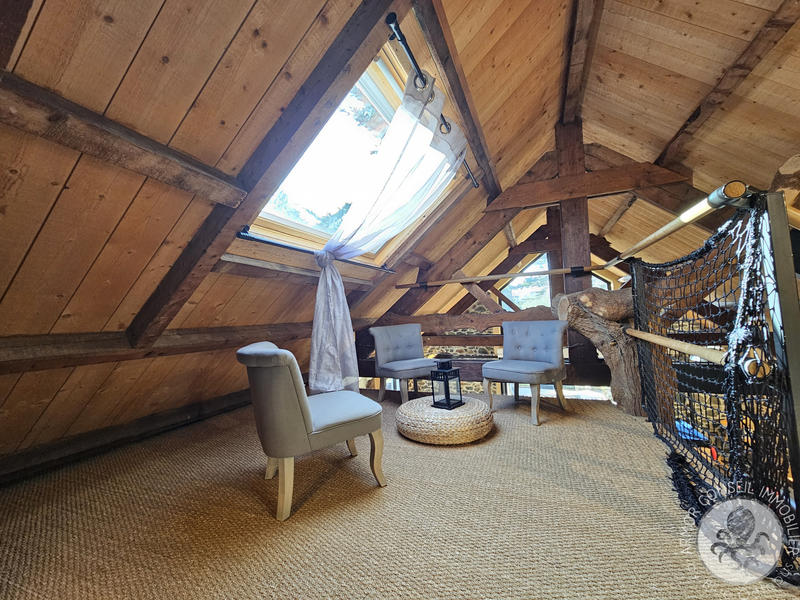 Maison - 105 m² - 5 pièces