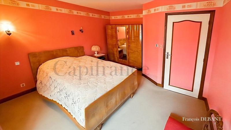 Maison - 200 m² - 7 pièces