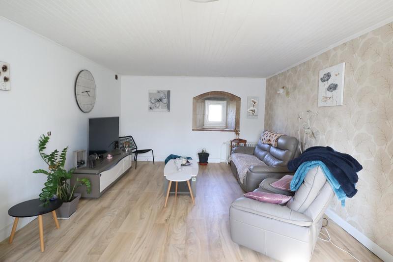 Maison - 207 m² - 7 pièces