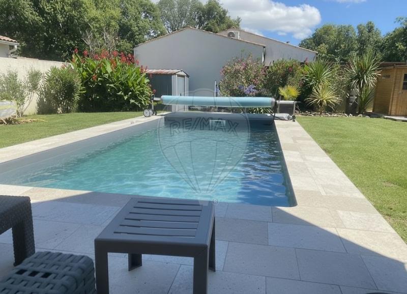 Maison - 165 m² - 6 pièces